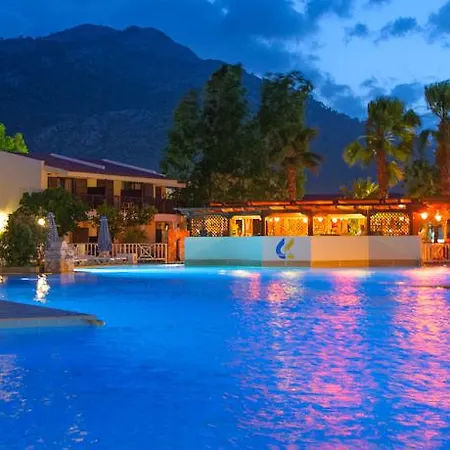 Golden Coast & Hotel Marathon (Attica)