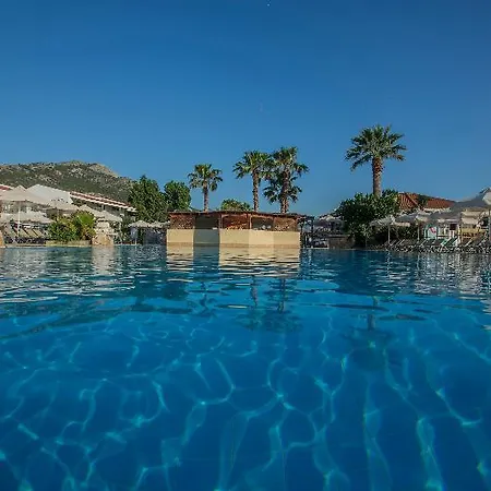 Golden Coast & 4* Marathon (Attica)
