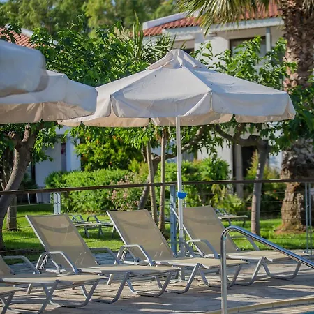 Hotel Golden Coast &